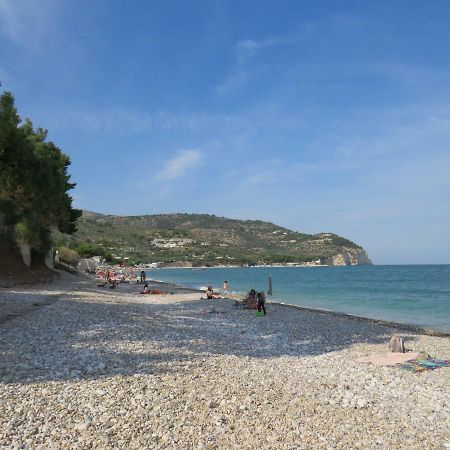 Casa Vacanza Afe A Pochi Passi Dal Mare Mattinata Exterior foto